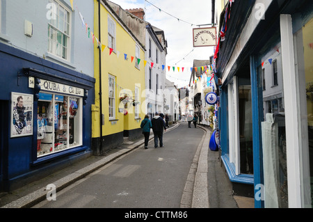 Rue étroite à Fowey Cornwall Banque D'Images