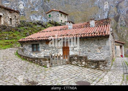 Bulnes (El Castillo), Cabrales, parc national des Picos de Europa, Asturias, Espagne Banque D'Images