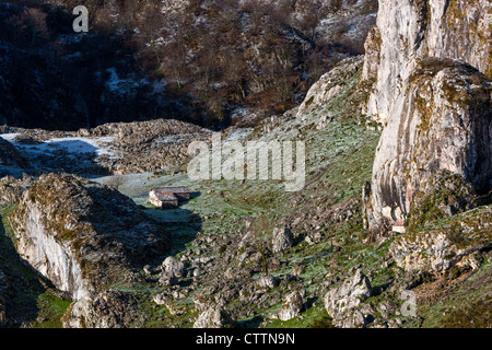 Randonnée sur le lac Ercina, parc national des Picos de Europa, Covadonga, dans les Asturies, Espagne Banque D'Images