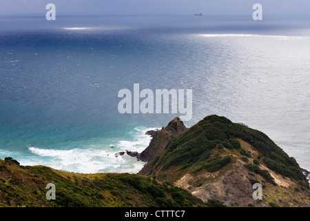 Freighter off Cape Reinga, Nouvelle-Zélande Banque D'Images