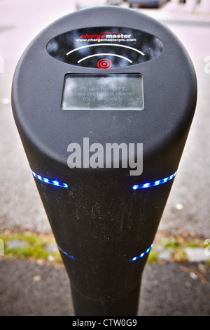 Voiture électrique point de recharge Banque D'Images