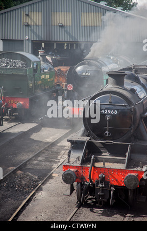 Les moteurs à vapeur dans le moteur de triage à Bridgnorth Station au Severn Valley Railway, Bridgnorth, Shropshire Banque D'Images