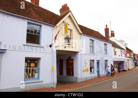 Vue extérieure de la Roald Dahl Museum and Story Centre à B-6986 Banque D'Images