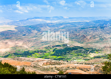 Vue sur terre promise du Mont Nebo en Jordanie Banque D'Images