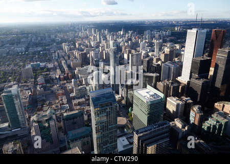 Toronto, juin 2012, à la ville de Toronto sur les gratte-ciel bâtiments vus de la Tour CN, comprend le Quartier Financier Banque D'Images