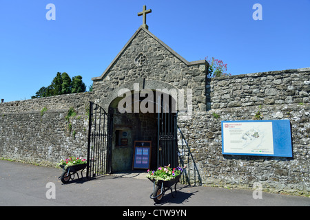 Entrée de l'abbaye de Shaftesbury Museum & Gardens, parc à pied, Shaftesbury, Dorset, Angleterre, Royaume-Uni Banque D'Images