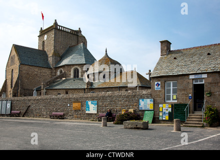 France, Normandie, Barfleur, l'église dans l'ancien centre du pays Banque D'Images