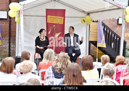 David Walliams (photo) donne une conférence sur son livre pour enfants à la grand-mère Gansta Roald Dahl Museum in B-6986 Banque D'Images