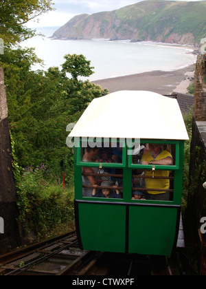 Lynton and Lynmouth cliff railway, Devon, UK Banque D'Images