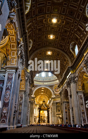 Cathédrale Saint Pierre dans la Cité du Vatican Banque D'Images