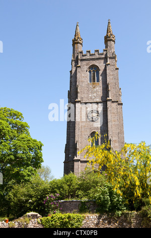 Tour de substantiels à l'église de St Pancras Widecombe dans la Lande, Devon, UK. Le village est connu pour la chanson 'Widecombe Fair'. Banque D'Images