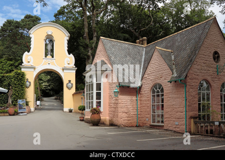 L'Arc de Triomphe et le navire Shop Portmeirion Banque D'Images