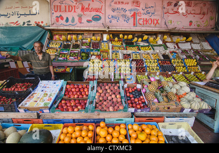 Des fruits pour vente à la Centrale des marches à Casablanca, Maroc Banque D'Images