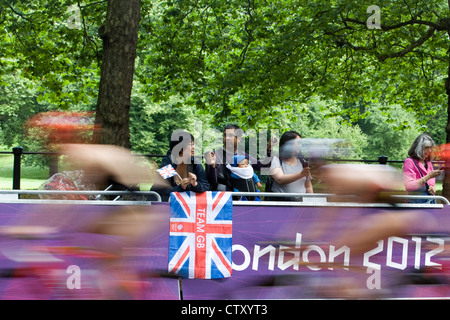 Londres 2012 women's triathlon olympique Banque D'Images