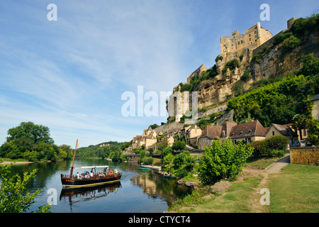 Le château de Beynac et de la dordogne, Périgord, Aquitaine, France Banque D'Images