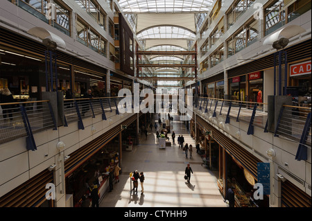 Shopping-Center Auchan - dans le trimestre, la Banque de Luxembourg-ville Banque D'Images