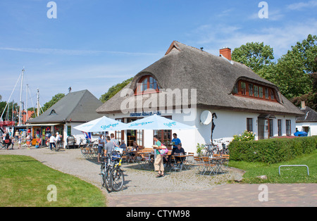 Harbour Bar Achtern Strom, Kloster, l'île de Hiddensee, côte de la mer Baltique, Schleswig-Holstein, Allemagne Banque D'Images