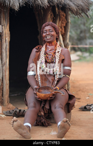 Femme Tribal en vallée de l'Omo, Ethiopie (tribu Hamar) Banque D'Images