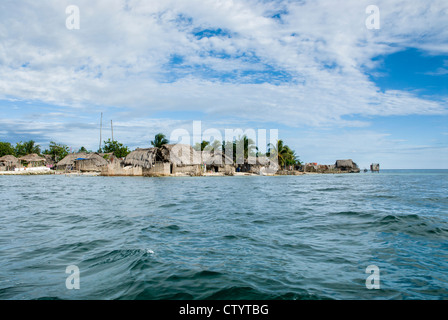San Blas Islands au large de la côte du Panama. Accueil pour les Indiens kunas. Banque D'Images