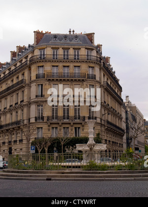 Place François 1er, 8ème arrondissement, Paris, France Banque D'Images