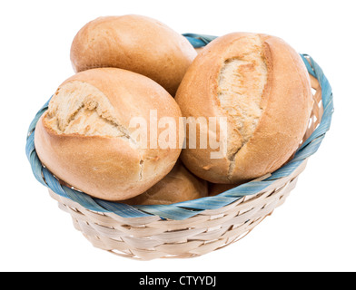 Petit panier rempli de petits pains isolated on white Banque D'Images