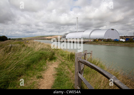 Incinérateur de Newhaven, récupération d'énergie le long du côté de la rivière Ouse à Newhaven Harbour. Banque D'Images