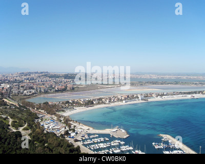 Marina Piccola et la plage de Poetto, Cagliari, Sardaigne, Italie Banque D'Images