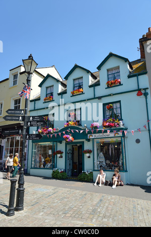 Shopfront colorés, South Street, Bridport, Dorset, Angleterre, Royaume-Uni Banque D'Images