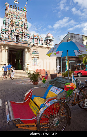 Vélo taxi, Marimman Temple, George Town, Penang, Malaisie Banque D'Images