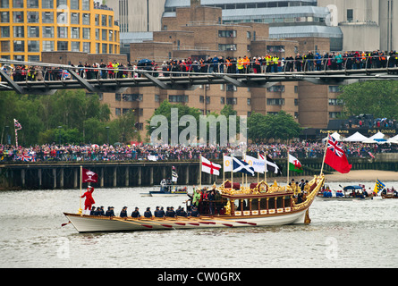 Jubilé de diamant de la reine Elizabeth II Pageant sur la Tamise, juin 2012, Londres, Royaume-Uni Banque D'Images