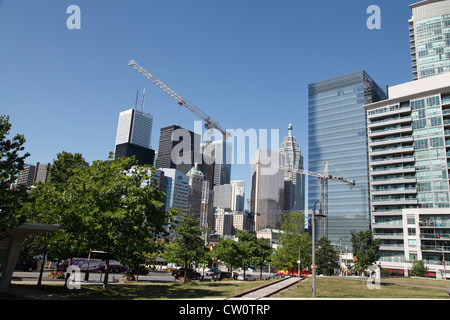 Toronto City Skyline montrant la nouvelle construction dans le quartier financier de Toronto Banque D'Images