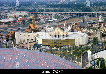 Photo originale prise en 1964. 1964 Foire mondiale de New York, pavillon du Vatican de la tour du pavillon de New York. Banque D'Images