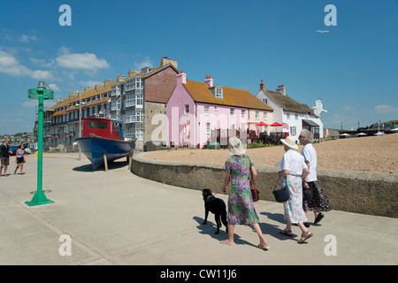 Promenade du front de mer, West Bay, Dorset, Angleterre, Royaume-Uni Banque D'Images