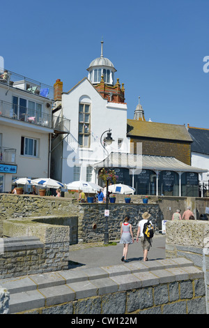 Les murs du port de la vieille ville, à Lyme Regis, dans le Dorset, Angleterre, Royaume-Uni Banque D'Images