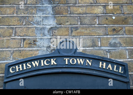 Haut de noticeboard de chiswick town hall, Londres, Angleterre Banque D'Images