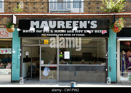 Maureen's Pie & Mash, Chrisp Street Market, peuplier, Tower Hamlets, London, England, UK. Banque D'Images