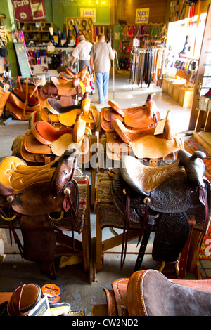 Selles, Langston's Western Wear en bestiaux City, Oklahoma City, OK, États-Unis d'Amérique Banque D'Images