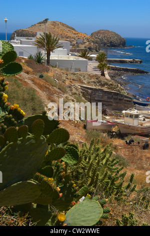 Cabo de Gata, Isleta del Moro, village de pêcheurs, le parc naturel de Cabo de Gata-Nijar, Almeria, Espagne, Europe Banque D'Images