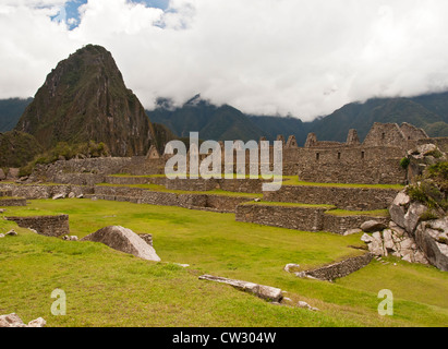 Machu Picchu, voir de vieux bâtiments à la ville en ruines, le Pérou, Amérique du Sud Banque D'Images