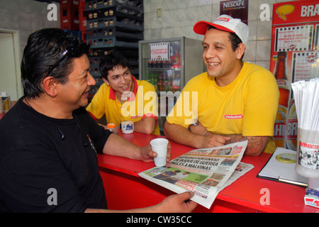 Buenos Aires Argentina,Avenida Rivadavia,Vienissimo,café,comptoir,commis,préposé,travail,travailleur,travailleurs,serveurs employés emplois personnel Banque D'Images