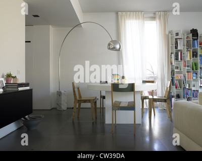 Salle de séjour dans un appartement italien Banque D'Images