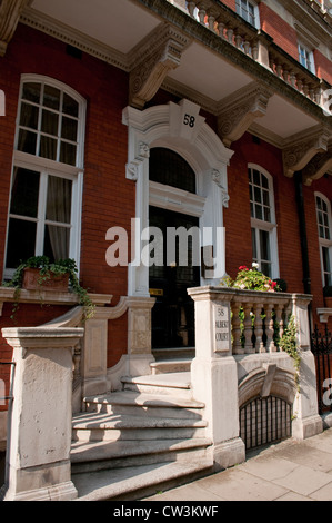 Cour Albert, Prince Consort Road, South Kensington, London UK Banque D'Images