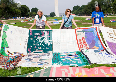 La Courtepointe SIDA afficher sur le National Mall à Washington, DC. Banque D'Images