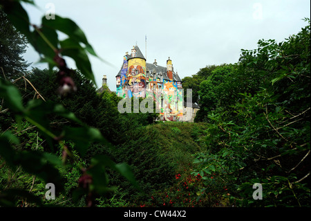 Château de Kelburn Ayrshire Scotland house art Graffiti artiste country estate arbres stately home historique peinture écossais Banque D'Images