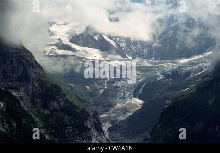 La Suisse. L'Oberer Grindelwaldgletscher au dessus de Grindelwald dans l'Oberland bernois. Banque D'Images