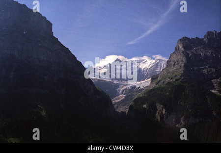 La Suisse. L'Oberer Grindelwaldgletscher au dessus de Grindelwald dans l'Oberland bernois. Banque D'Images