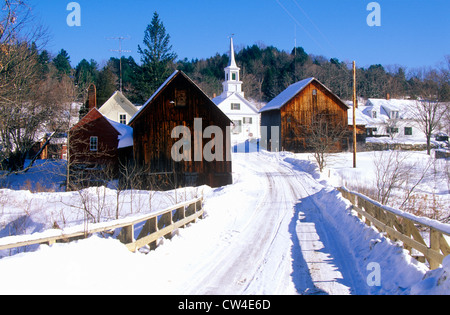 Église méthodiste de rivière attend, VT en hiver neige Banque D'Images