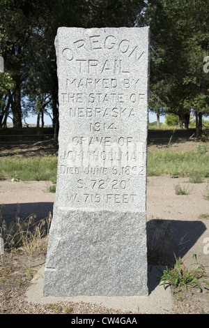 Oregon Trail marker pour tombe de John Hollman, décédé en 1852, le long de la State highway 26, l'ouest du Nebraska Banque D'Images