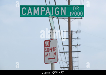 Plaque de rue d'entraînement de la campagne sans s'arrêter à tout moment signer, CSU- Dominguez Hills, Los Angeles, CA Banque D'Images