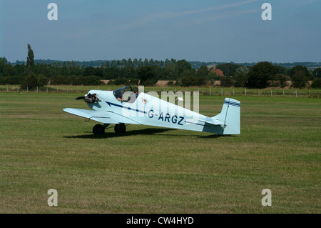 Le Druine Turbulent D31 de l'avion Tiger Club Stunt turbulent et Formation Flying Display Team UK Banque D'Images